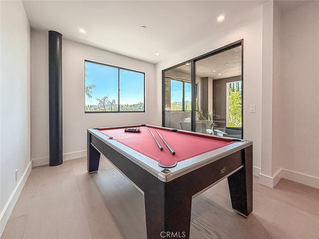 5134 Medina, Woodland Hills, CA 91364