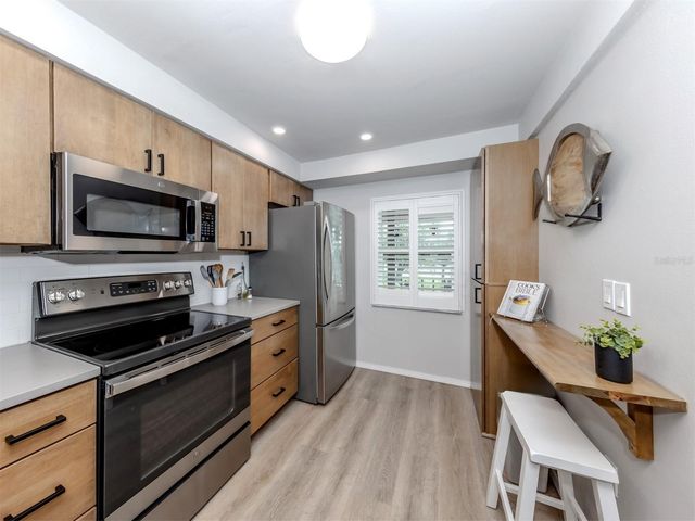 400 MISSION TRAIL E D, Venice, FL 34285