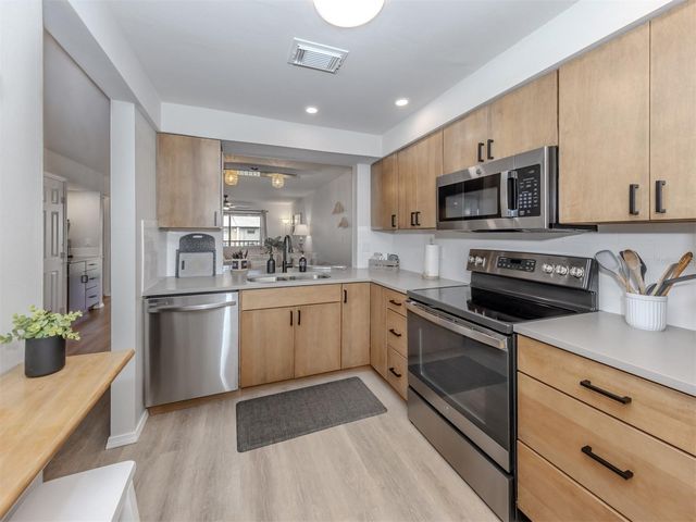 400 MISSION TRAIL E D, Venice, FL 34285