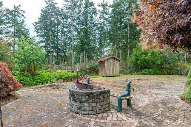 2049 Zylstra Road, Oak Harbor, WA 98277