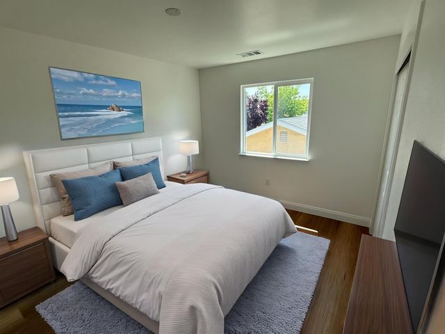 561 Jason Dr, Turlock, CA 95380