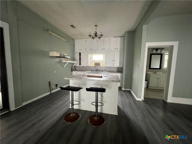 607 N Cleveland Street, Victoria, TX 77901