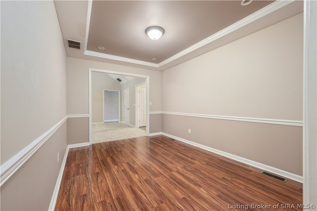 8411 Plum Run Drive, Sellersburg, IN 47172