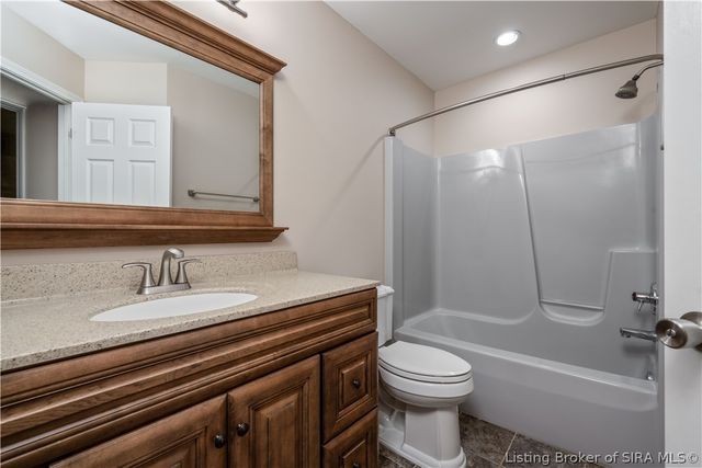 8411 Plum Run Drive, Sellersburg, IN 47172