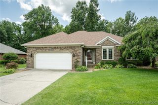 8411 Plum Run Drive, Sellersburg, IN 47172