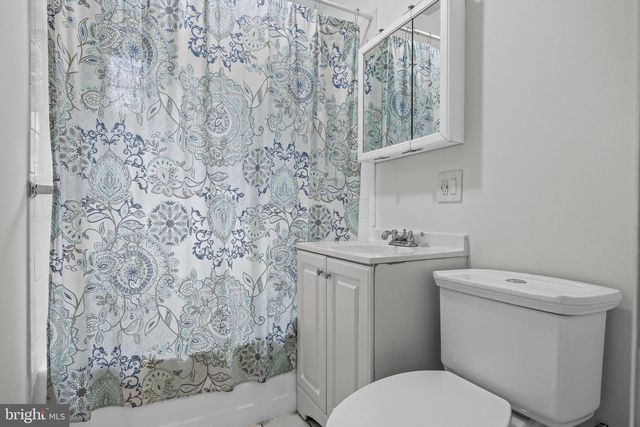 125 IROQUOIS TRL, Medford Lakes, NJ 08055