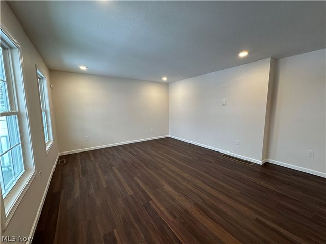 1210 Aberdeen Avenue, Youngstown, OH 44502