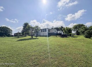 111 Fred Russell Lane, Speedwell, TN 37870