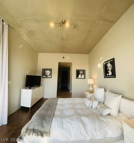 353 East Bonneville Avenue 571, Las Vegas, NV 89101