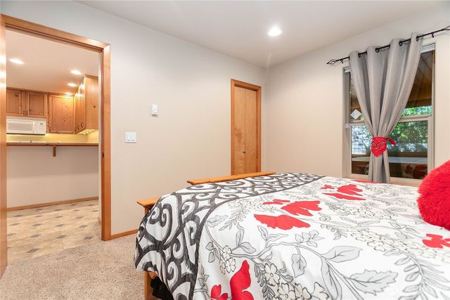 6978 Rainier Way, Deming, WA 98244