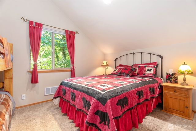 6978 Rainier Way, Deming, WA 98244