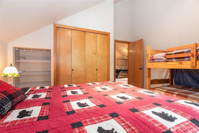 6978 Rainier Way, Deming, WA 98244