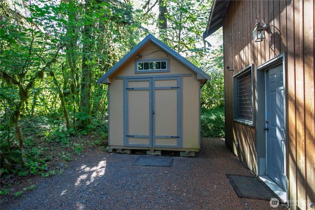 6978 Rainier Way, Deming, WA 98244