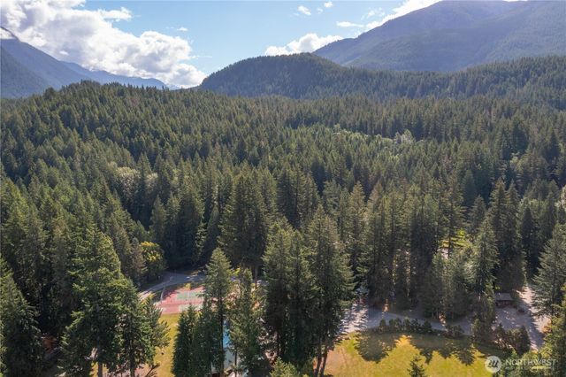 6978 Rainier Way, Deming, WA 98244