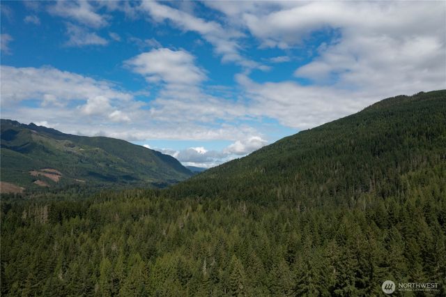 6978 Rainier Way, Deming, WA 98244