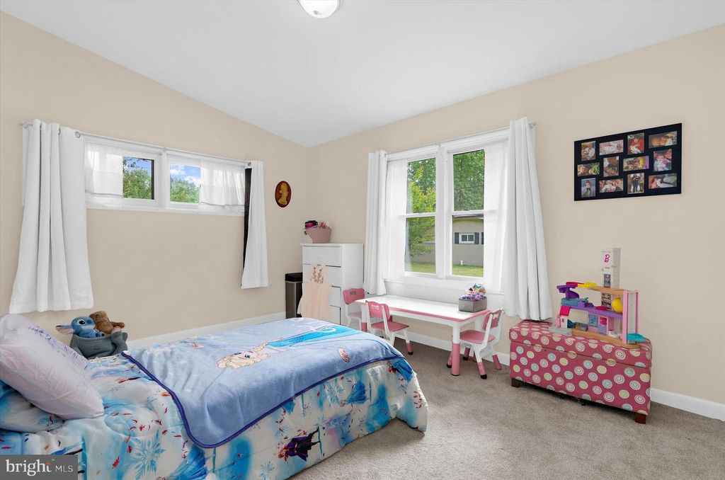 Image 10 of property listing at 21363 LYNN LN, Chestertown, MD 21620