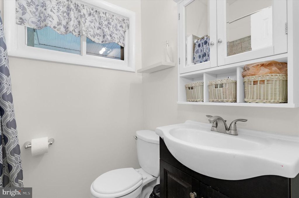 Image 12 of property listing at 21363 LYNN LN, Chestertown, MD 21620