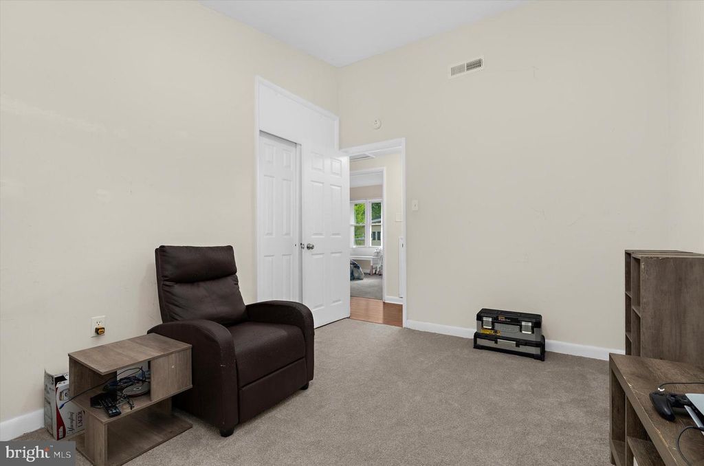 Image 15 of property listing at 21363 LYNN LN, Chestertown, MD 21620
