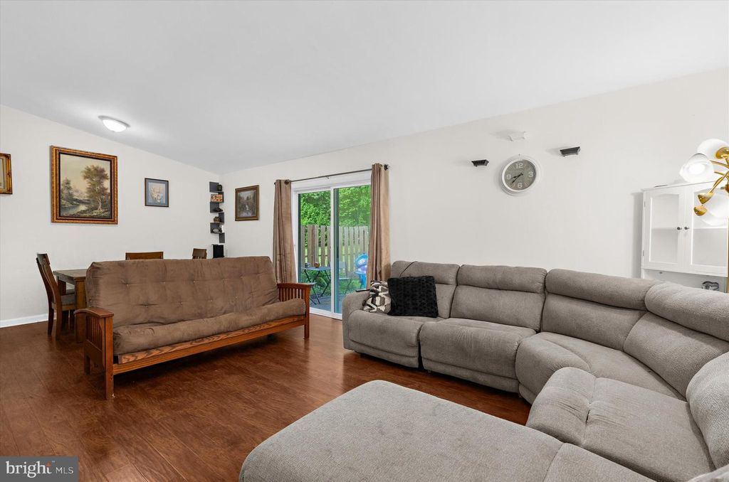 Image 4 of property listing at 21363 LYNN LN, Chestertown, MD 21620