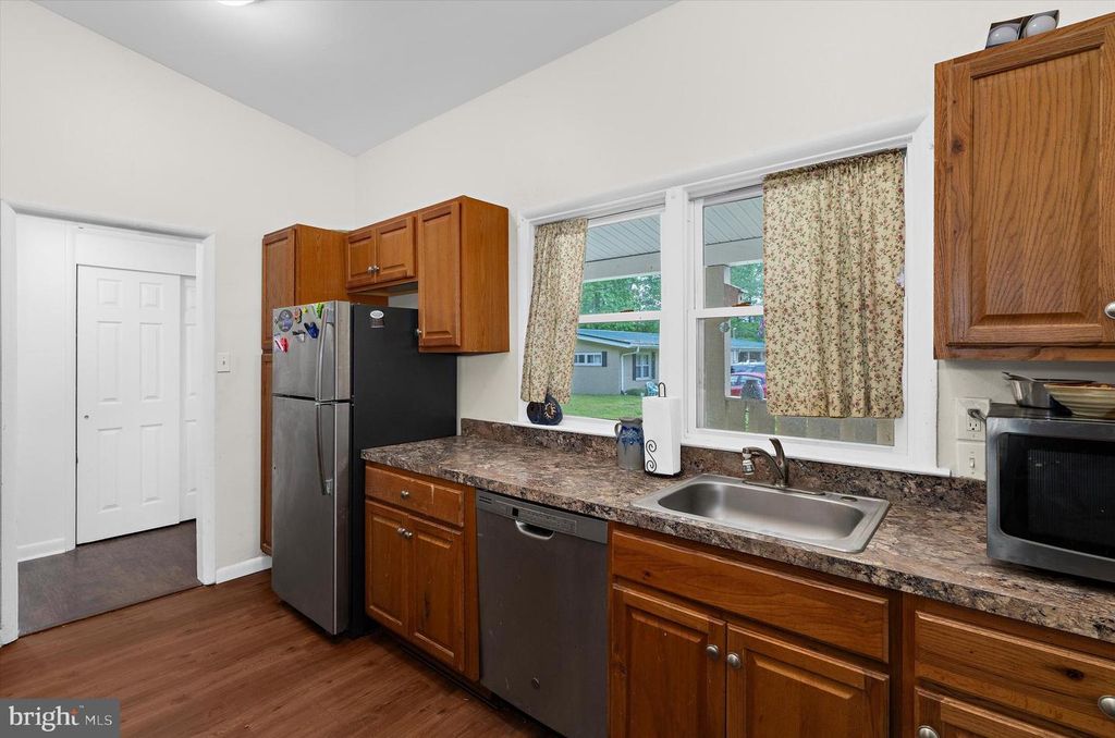 Image 8 of property listing at 21363 LYNN LN, Chestertown, MD 21620