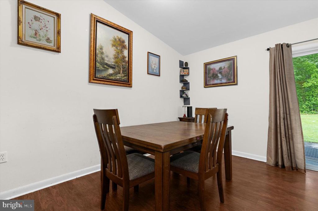 Image 9 of property listing at 21363 LYNN LN, Chestertown, MD 21620