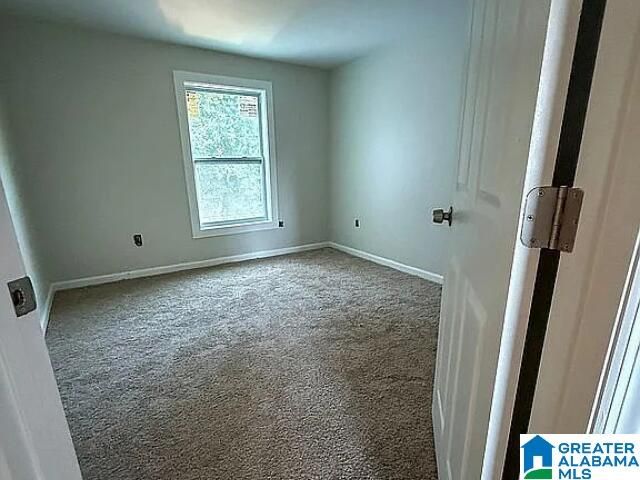 222 S OAK AVENUE, Sylacauga, AL 35150