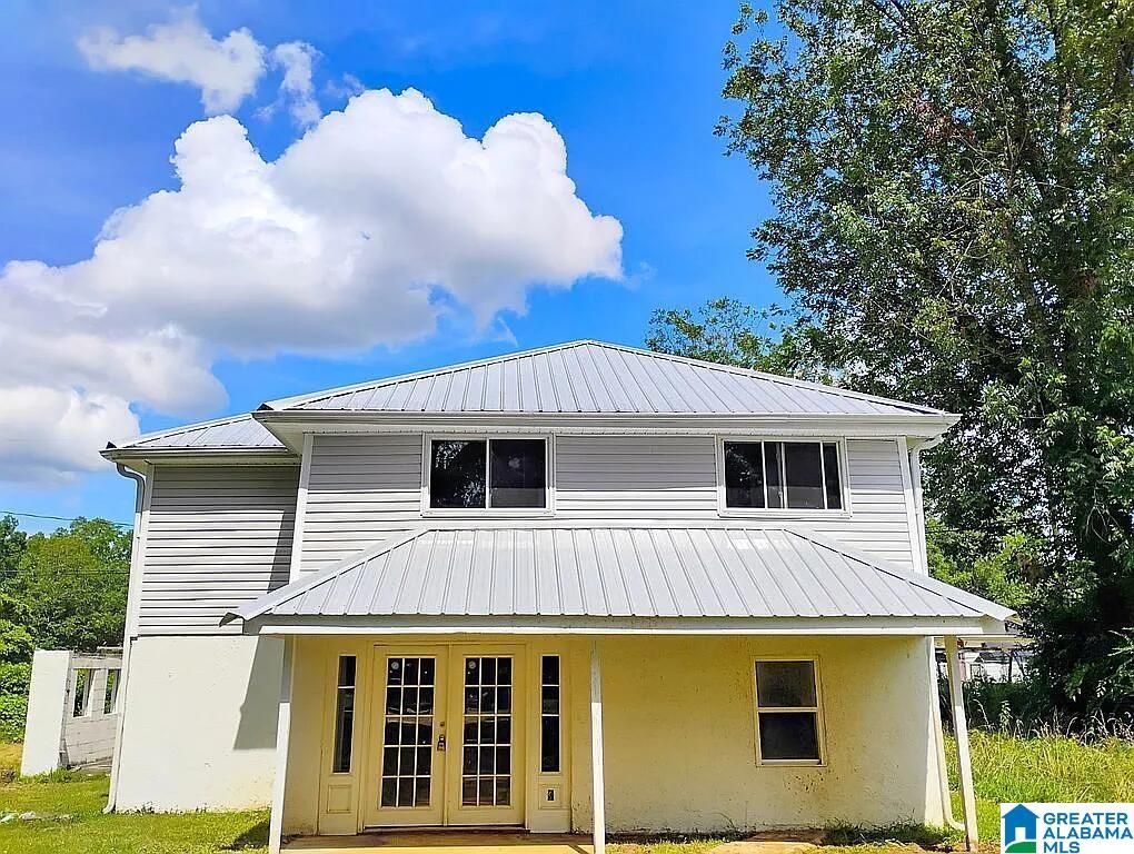 222 S OAK AVENUE, Sylacauga, AL 35150