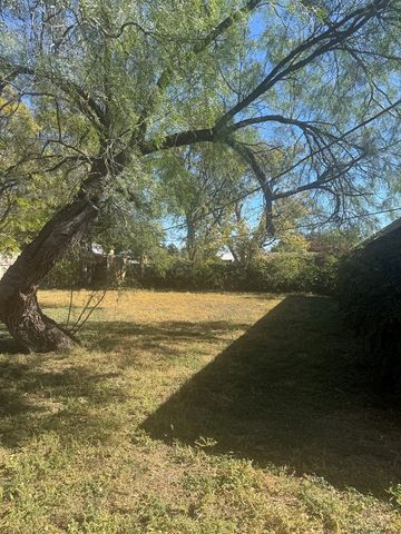 2464 Oxford Ave, San Angelo, TX 76904