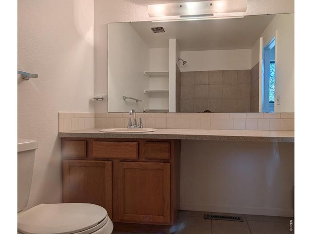 218 E 8th Ave, Longmont, CO 80504