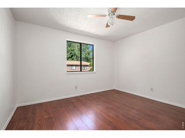 218 E 8th Ave, Longmont, CO 80504