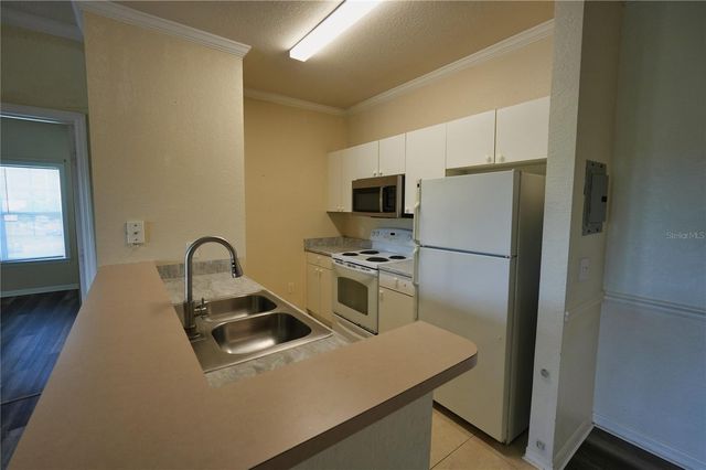 3757 CONROY RD 2531, Orlando, FL 32839