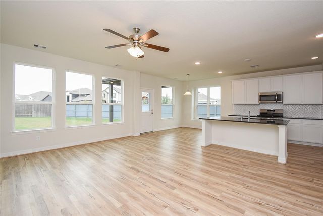 32426 Fly Fish Way, Fulshear, TX 77441