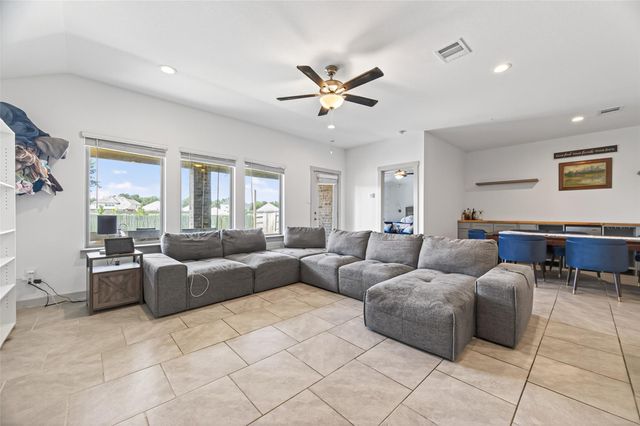 3950 Canyon Shore Lane, Missouri City, TX 77459