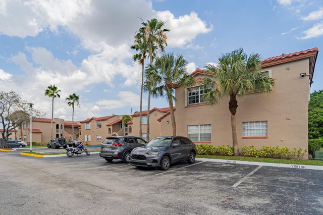 433 SW 86th Avenue 208, Pembroke Pines, FL 33025