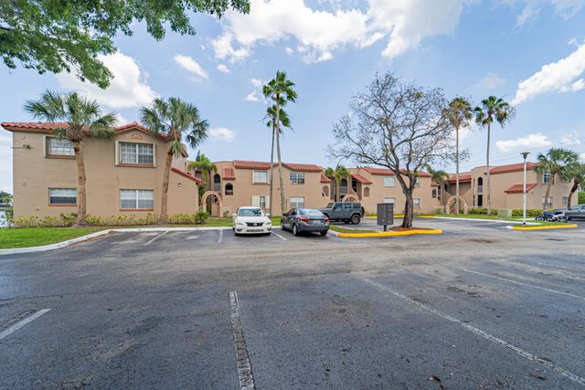 433 SW 86th Avenue 208, Pembroke Pines, FL 33025