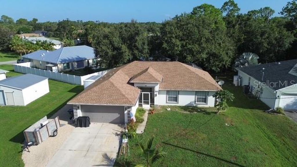 Image 2 of property listing at 4252 DONATELLO AVENUE, North Port, FL 34286