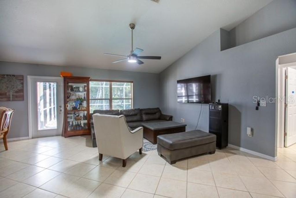 Image 3 of property listing at 4252 DONATELLO AVENUE, North Port, FL 34286