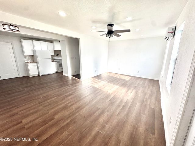 113 ODOM Road, Palatka, FL 32177
