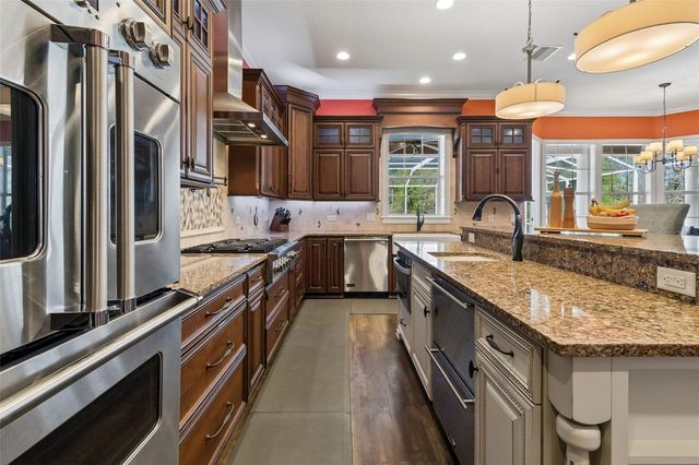 32641 BLUEBERRY HILL WAY, Dade City, FL 33523