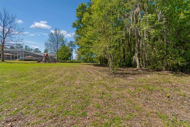 32641 BLUEBERRY HILL WAY, Dade City, FL 33523