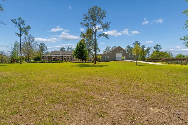 32641 BLUEBERRY HILL WAY, Dade City, FL 33523