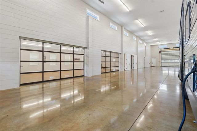 32641 BLUEBERRY HILL WAY, Dade City, FL 33523