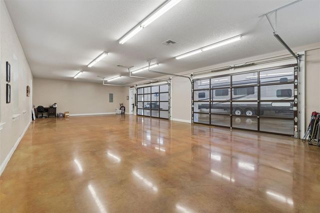 32641 BLUEBERRY HILL WAY, Dade City, FL 33523