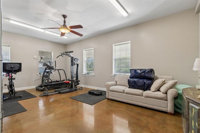 32641 BLUEBERRY HILL WAY, Dade City, FL 33523