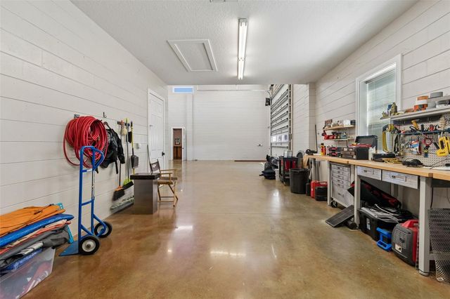 32641 BLUEBERRY HILL WAY, Dade City, FL 33523