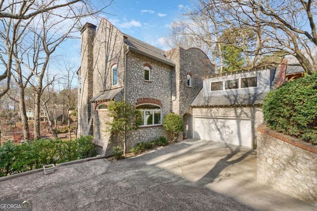 606 Hilltop Lane, Berkeley Lake, GA 30096