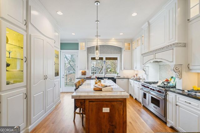 606 Hilltop Lane, Berkeley Lake, GA 30096