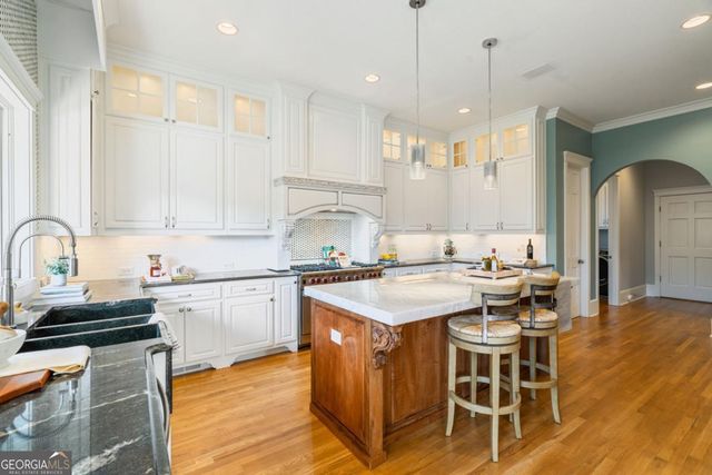 606 Hilltop Lane, Berkeley Lake, GA 30096