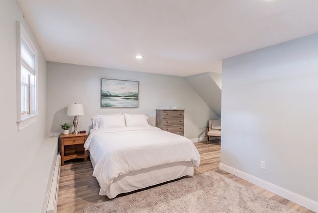 453 E 8th St, Boston, MA 02127