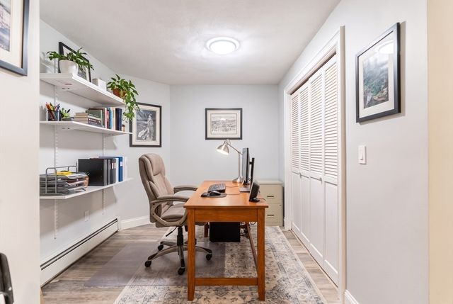 453 E 8th St, Boston, MA 02127
